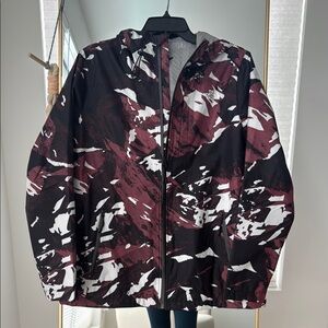 NWOT The North Face Camo Print Dry Vent Rain Coat